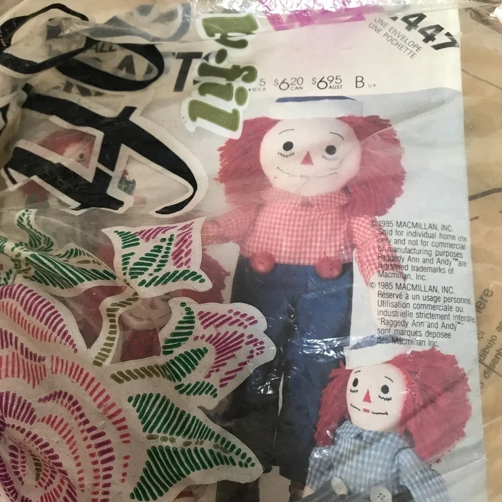 Rare Vintage 1985 McCall’s Raggedy Ann&Andy Crafts
